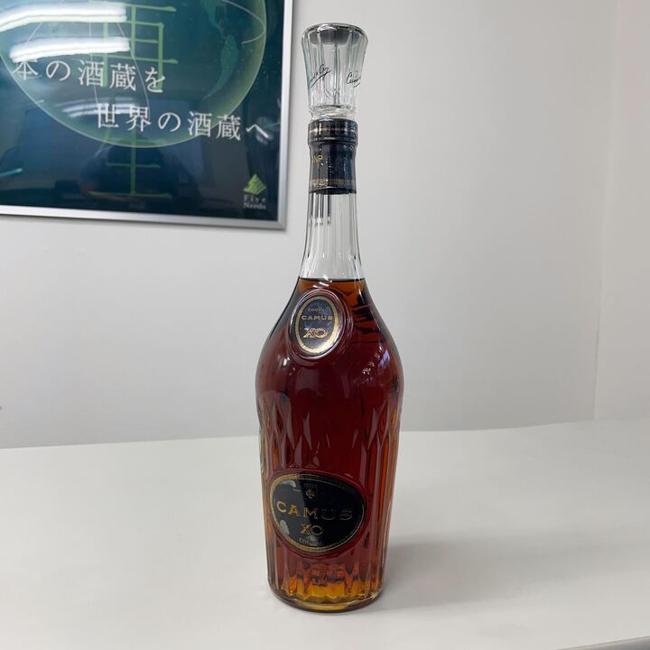 カミュXO ロングネック 700ml